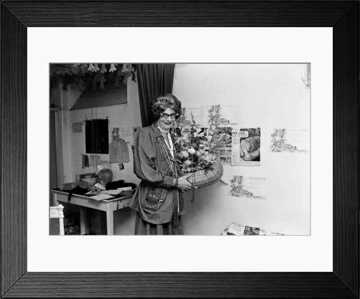 Framed Print : Dame Edna Everage (aka Barry Humphries) in her dressing room. 17th July 1976