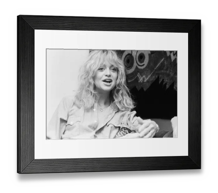 Framed Print : Goldie Hawn, American actress, in the UK to promote new film, Private Benjamin