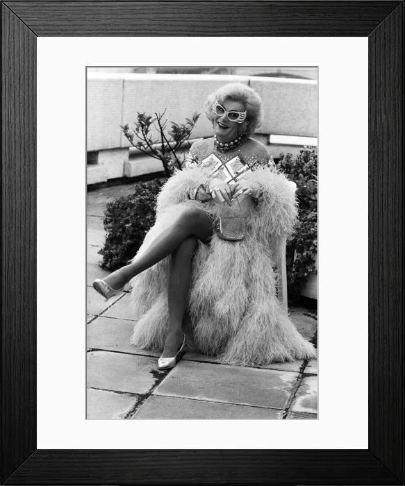 Framed Print : Barry Humphries in character as Dame Edna Everage. 25th March 1988 Framed Print : Barry Humphries in character as Dame Edna Everage. 25th March 1988