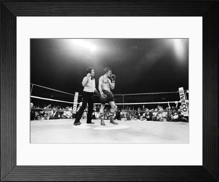 Framed Print : Tony Sibson relinquished his European and Commonwealth titles to ensure he got the right Framed Print : Tony Sibson relinquished his European and Commonwealth titles to ensure he got the right