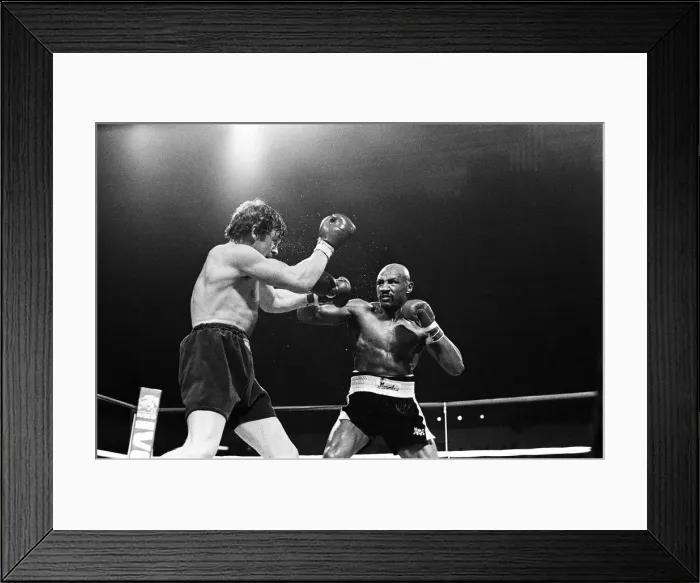 Framed Print : Tony Sibson relinquished his European and Commonwealth titles to ensure he got the right Framed Print : Tony Sibson relinquished his European and Commonwealth titles to ensure he got the right