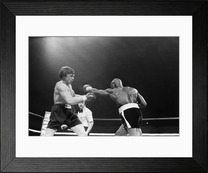 Framed Print : Tony Sibson relinquished his European and Commonwealth titles to ensure he got the right Framed Print : Tony Sibson relinquished his European and Commonwealth titles to ensure he got the right