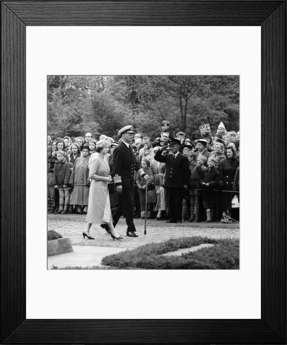 Framed Print : Queen Elizabeth II and Prince Philip, Duke of Edinburgh visit to Denmark Framed Print : Queen Elizabeth II and Prince Philip, Duke of Edinburgh visit to Denmark