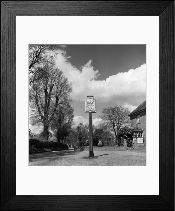 Framed Print : The Bedford Arms pub in Chenies, Buckinghamshire. Circa 1950 Framed Print : The Bedford Arms pub in Chenies, Buckinghamshire. Circa 1950