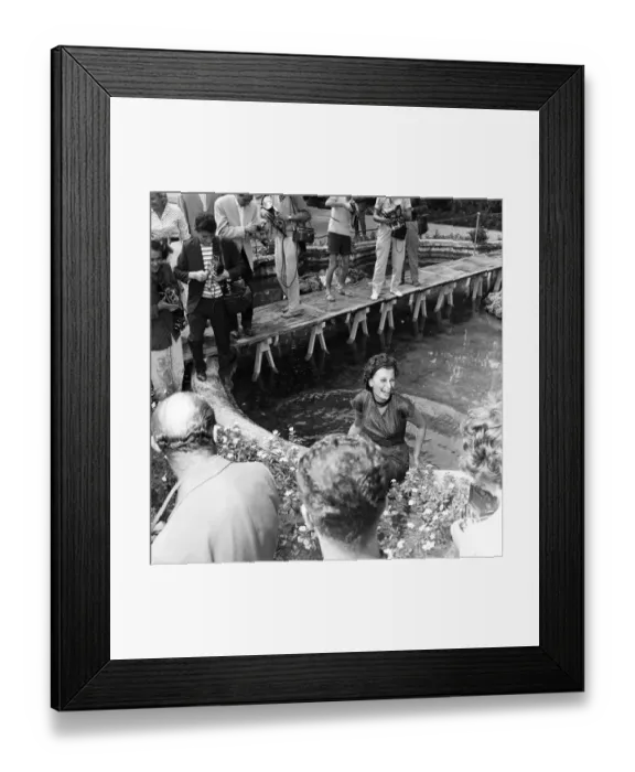 Framed Print : Sophia Loren at the Venice Film Festival. September 1958 Framed Print : Sophia Loren at the Venice Film Festival. September 1958