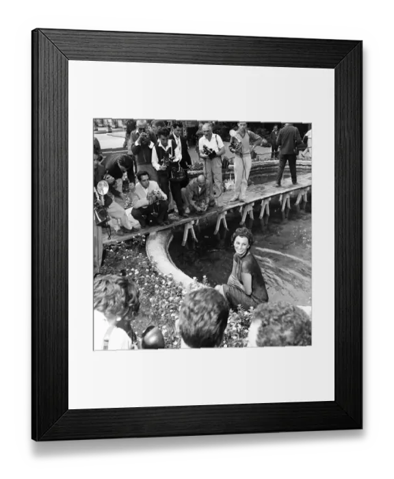 Framed Print : Sophia Loren at the Venice Film Festival. September 1958 Framed Print : Sophia Loren at the Venice Film Festival. September 1958