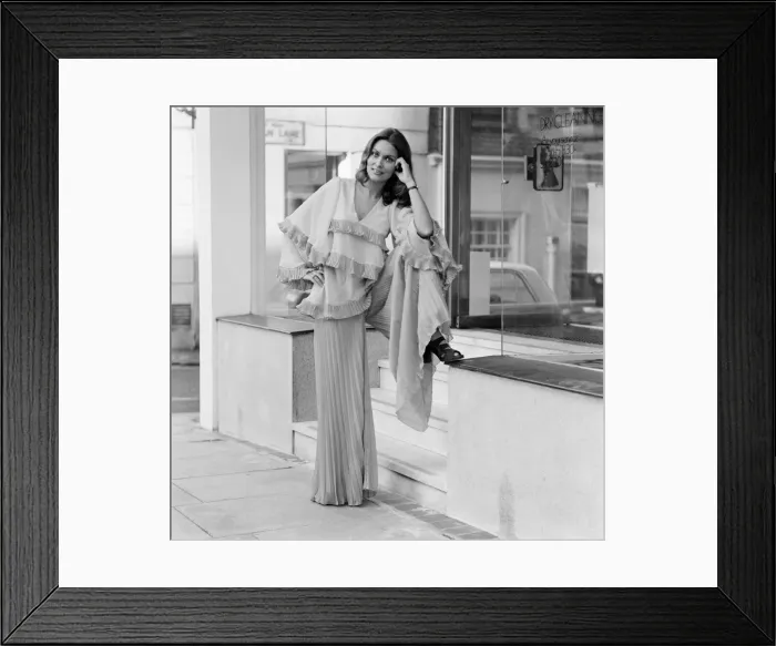 Framed Print : Alexandra Bastedo, British actress, unveils Tsaritsar Spring Collection in Pont Street Framed Print : Alexandra Bastedo, British actress, unveils Tsaritsar Spring Collection in Pont Street