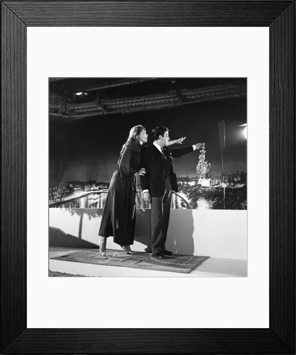 Framed Print : Sophia Loren and Peter Sellers in a scene from the film The Millionairess