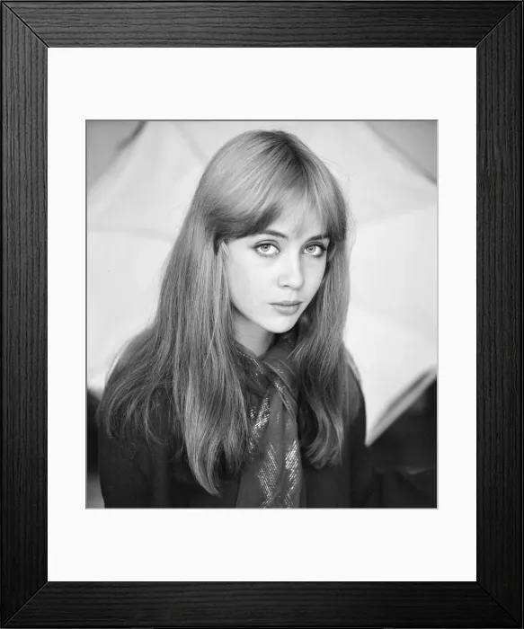 Framed Print : Lysette Anthony, British actress, aged 17 years old, October 1980 Framed Print : Lysette Anthony, British actress, aged 17 years old, October 1980