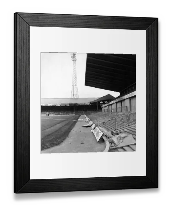 Framed Print : St James Park football stadium in Newcastle upon Tyne