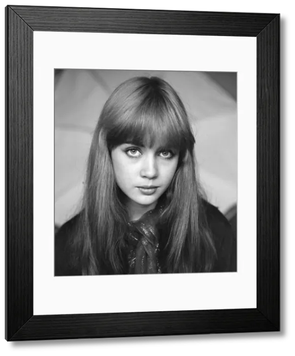 Framed Print : Lysette Anthony, British actress, aged 17 years old, October 1980