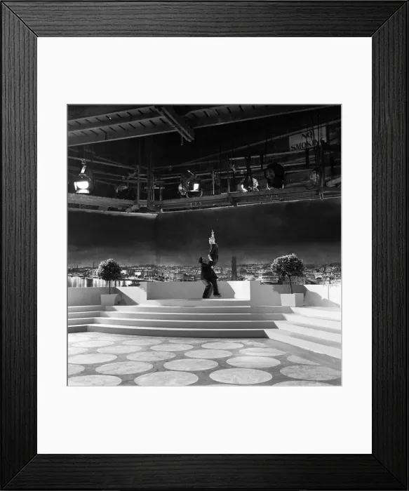 Framed Print : Sophia Loren and Peter Sellers in a scene from the film The Millionairess