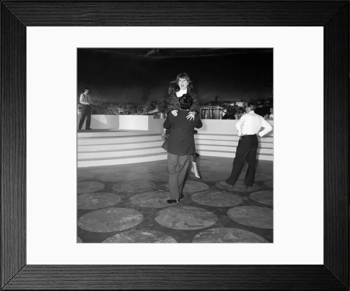Framed Print : Sophia Loren and Peter Sellers in a scene from the film The Millionairess