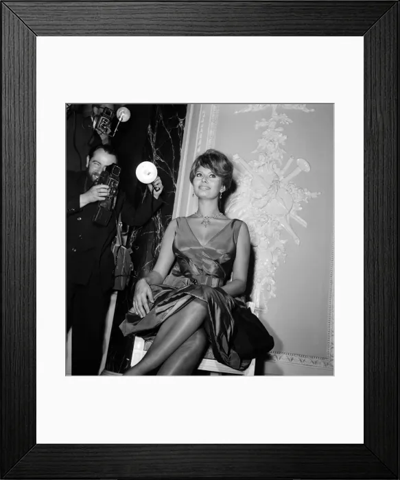 Framed Print : Sophia Loren, who will be starring with Peter Sellers in the Dimitri de Grunwald Framed Print : Sophia Loren, who will be starring with Peter Sellers in the Dimitri de Grunwald