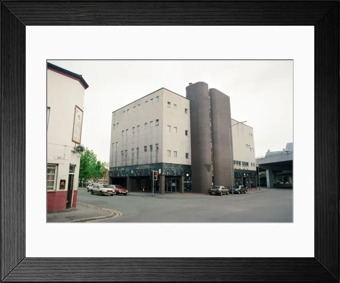 Framed Print : Exterior of the Eclipse nightclub, Coventry. 4th June 1991