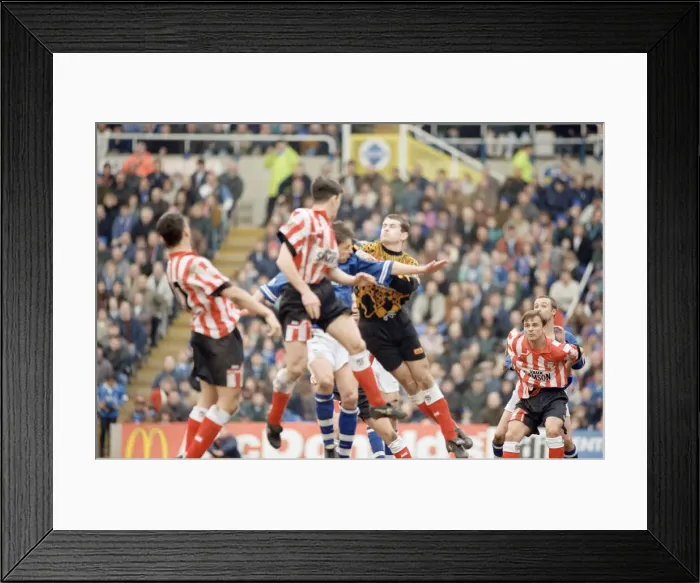 Framed Print : Birmingham City 0 - 2 Sunderland, Old First division match at St Andrews Stadium Framed Print : Birmingham City 0 - 2 Sunderland, Old First division match at St Andrews Stadium