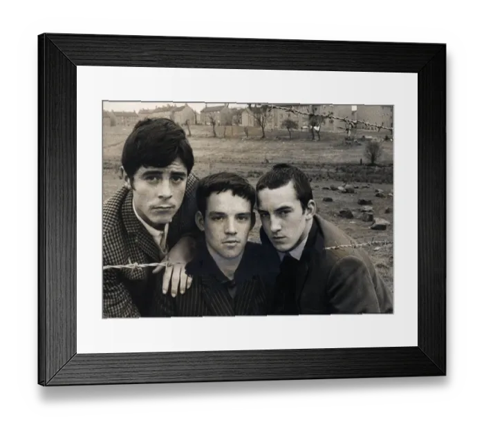 Framed Print : Glasgow Gangs April 1968 boredom teenagers not in gangs james mcconnell (left Framed Print : Glasgow Gangs April 1968 boredom teenagers not in gangs james mcconnell (left