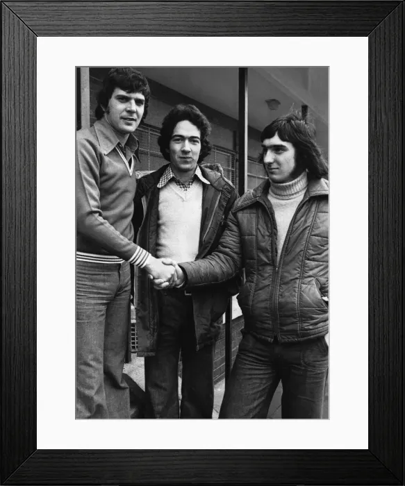 Framed Print : Liverpool footballer Peter Cormack with Norwegian Liverpool fan Tom Flogstab Framed Print : Liverpool footballer Peter Cormack with Norwegian Liverpool fan Tom Flogstab