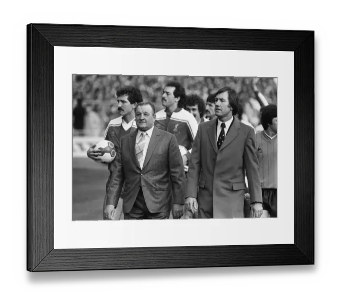 Framed Print : Liverpool manager Bob Paisley walks out at Wembley with Tottenham Hotspur manager Keith Framed Print : Liverpool manager Bob Paisley walks out at Wembley with Tottenham Hotspur manager Keith