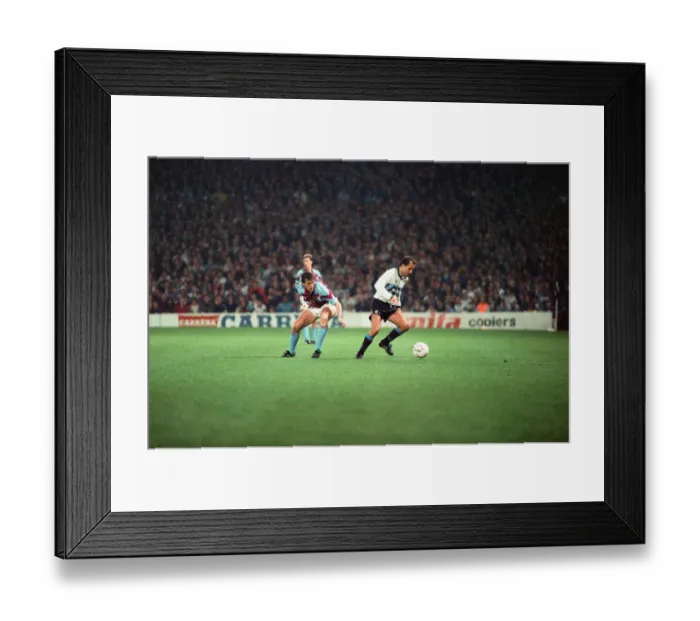Framed Print : UEFA Cup 2nd round 1st leg match, Aston Villa 2 - 0 Inter Milan held at Villa Park Framed Print : UEFA Cup 2nd round 1st leg match, Aston Villa 2 - 0 Inter Milan held at Villa Park