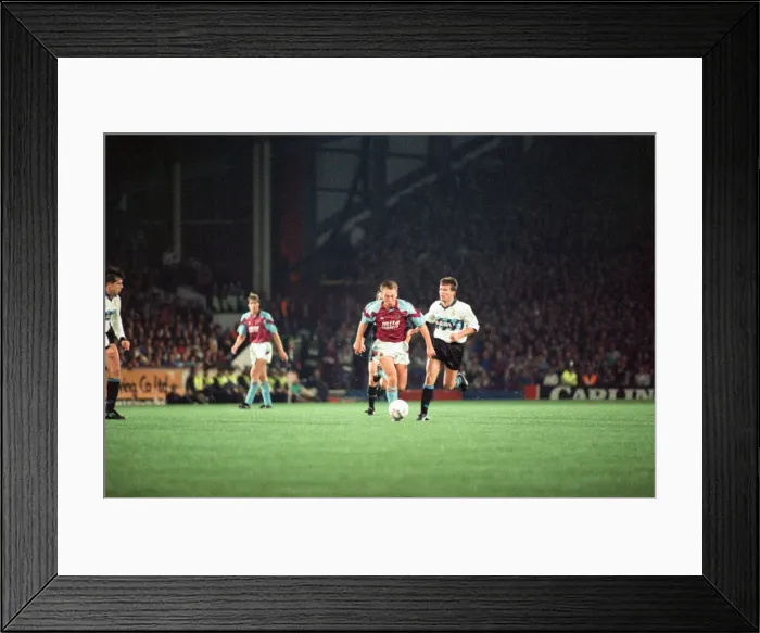 Framed Print : UEFA Cup 2nd round 1st leg match, Aston Villa 2 - 0 Inter Milan held at Villa Park Framed Print : UEFA Cup 2nd round 1st leg match, Aston Villa 2 - 0 Inter Milan held at Villa Park