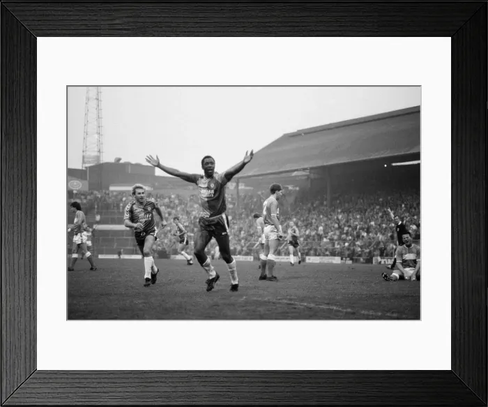 Framed Print : Birmingham City 1-2 Aston Villa, league division 2 match at St Andrews Framed Print : Birmingham City 1-2 Aston Villa, league division 2 match at St Andrews