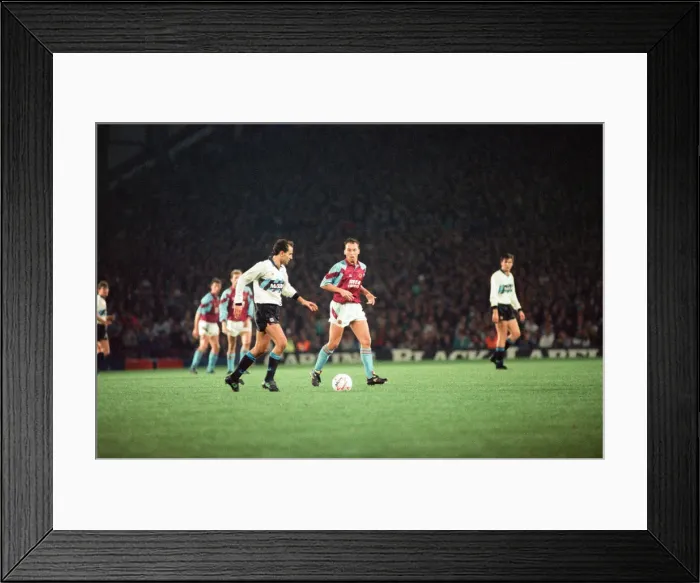 Framed Print : UEFA Cup 2nd round 1st leg match, Aston Villa 2 - 0 Inter Milan held at Villa Park Framed Print : UEFA Cup 2nd round 1st leg match, Aston Villa 2 - 0 Inter Milan held at Villa Park