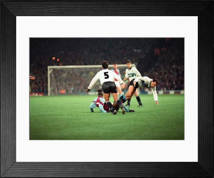 Framed Print : UEFA Cup 2nd round 1st leg match, Aston Villa 2 - 0 Inter Milan held at Villa Park Framed Print : UEFA Cup 2nd round 1st leg match, Aston Villa 2 - 0 Inter Milan held at Villa Park