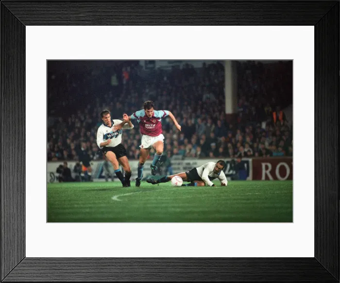 Framed Print : UEFA Cup 2nd round 1st leg match, Aston Villa 2 - 0 Inter Milan held at Villa Park