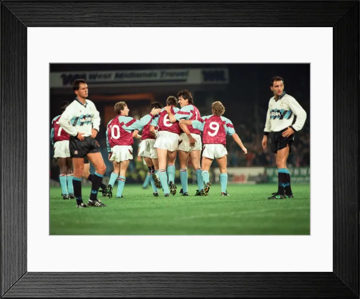 Framed Print : UEFA Cup 2nd round 1st leg match, Aston Villa 2 - 0 Inter Milan held at Villa Park Framed Print : UEFA Cup 2nd round 1st leg match, Aston Villa 2 - 0 Inter Milan held at Villa Park