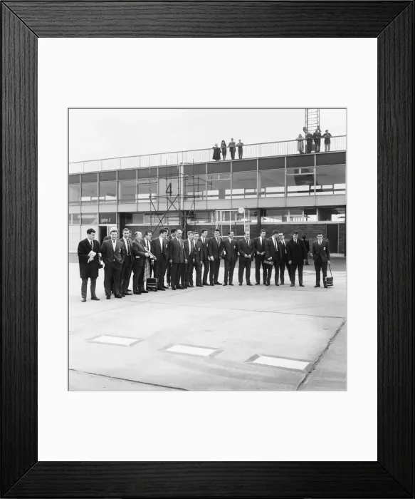 Framed Print : Liverpool footballers at Ringway Airport, Manchester before boarding the plane for their