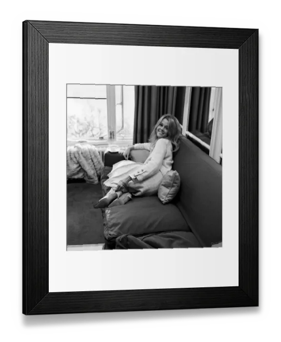 Framed Print : Jane Fonda, American actress, in the UK to promote her starring role in new film Circle Framed Print : Jane Fonda, American actress, in the UK to promote her starring role in new film Circle