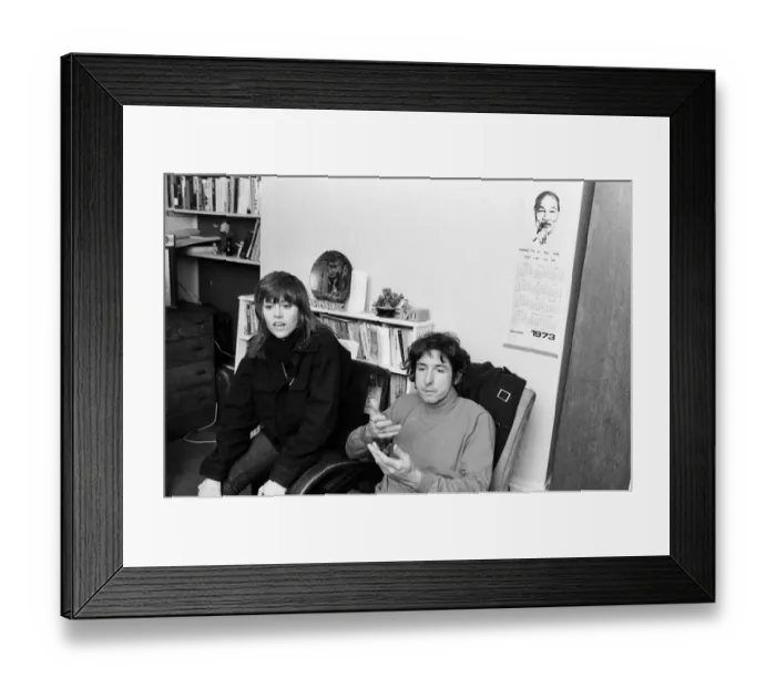 Framed Print : Jane Fonda pictured with her boyfriend Tom Hayden at a friends house in Camden Town