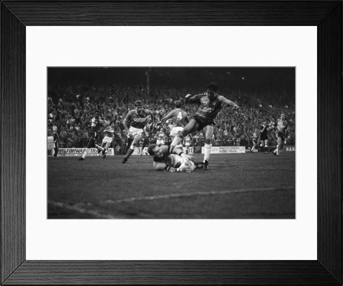 Framed Print : Birmingham City 1-2 Aston Villa, league division 2 match at St Andrews Framed Print : Birmingham City 1-2 Aston Villa, league division 2 match at St Andrews