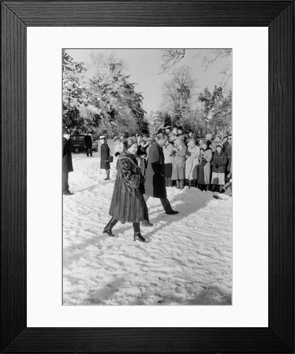Framed Print : The Royal Family leave St Mary Magdalene Church, Sandringham, Norfolk
