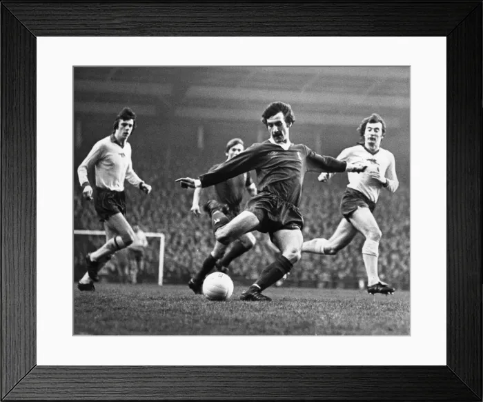Framed Print : English League Division One match at Anfield. Liverpool 1 v Arsenal 0 Framed Print : English League Division One match at Anfield. Liverpool 1 v Arsenal 0