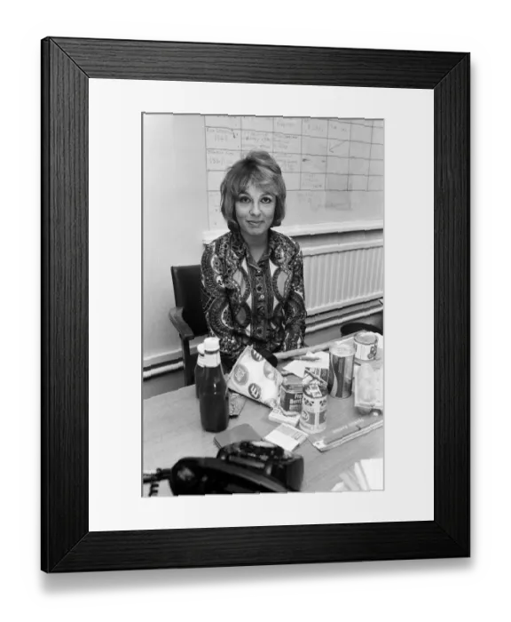 Framed Print : Esther Rantzen pictured at the BBC. 13th October 1971