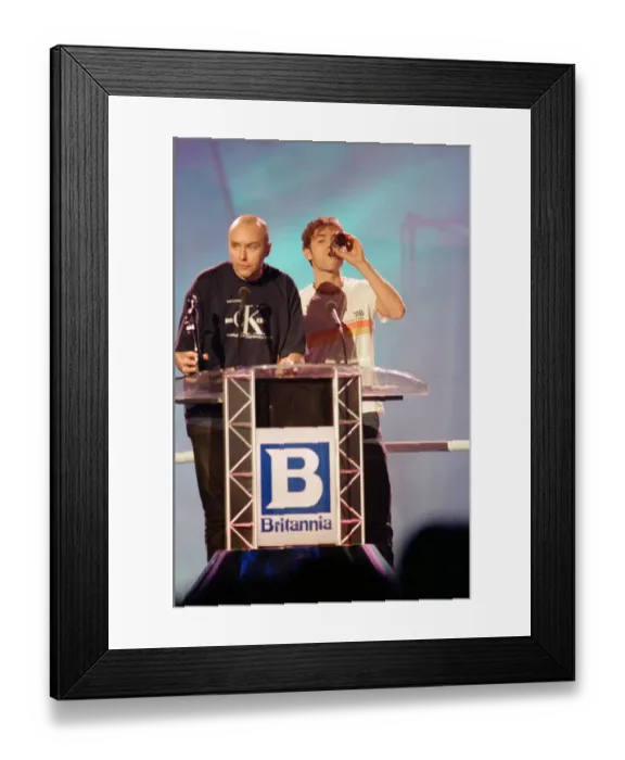 Framed Print : Scottish author of Trainspotting, Irvine Welsh, and Damon Albarn of Blur on stage Framed Print : Scottish author of Trainspotting, Irvine Welsh, and Damon Albarn of Blur on stage