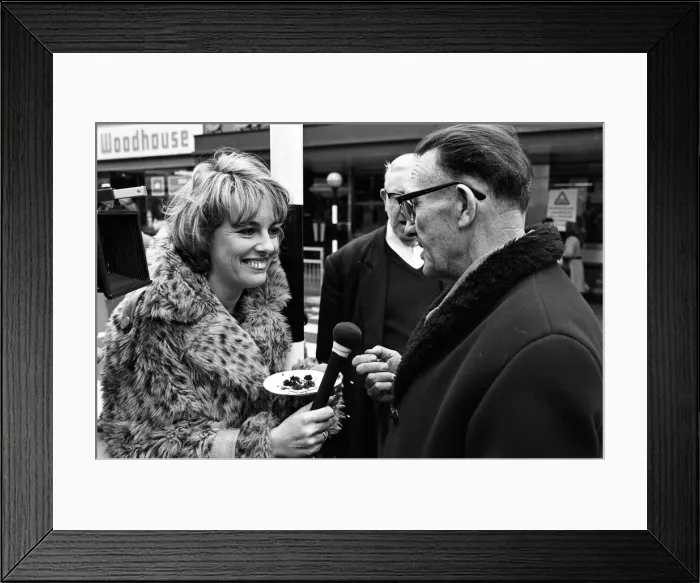 Framed Print : Esther Rantzen filming Thats Life!'. 21st February 1976 Framed Print : Esther Rantzen filming Thats Life!'. 21st February 1976