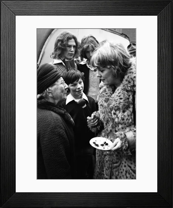 Framed Print : Esther Rantzen filming Thats Life!'. 21st February 1976 Framed Print : Esther Rantzen filming Thats Life!'. 21st February 1976