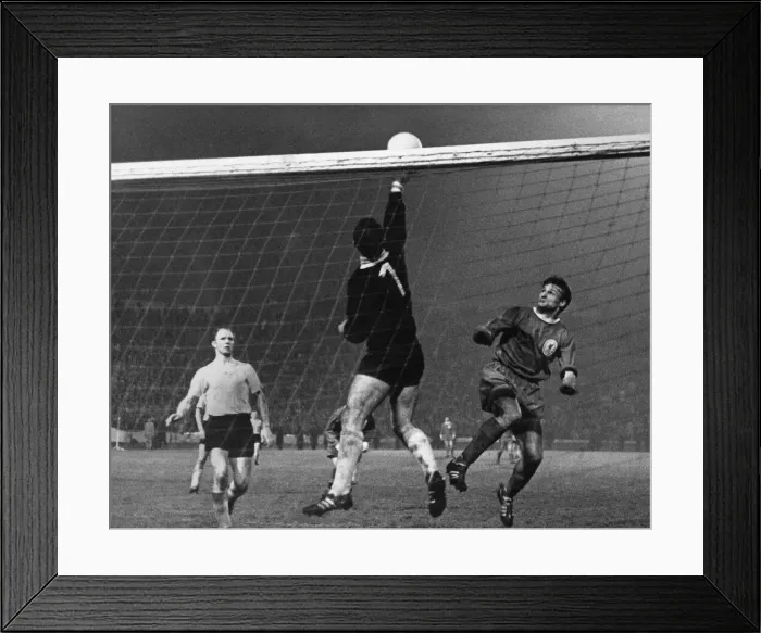 Framed Print : European Cup Winners Cup Final at Hampden park, Glasgow Framed Print : European Cup Winners Cup Final at Hampden park, Glasgow