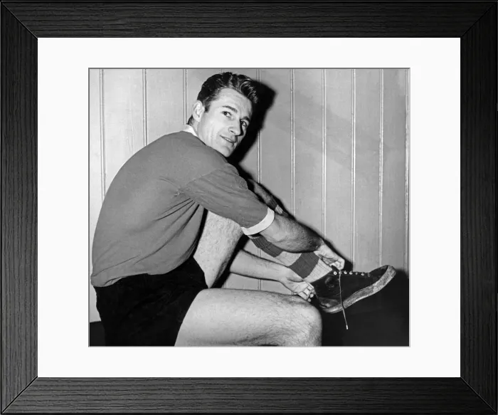 Framed Print : Liverpool forward Roger Hunt. March 1962