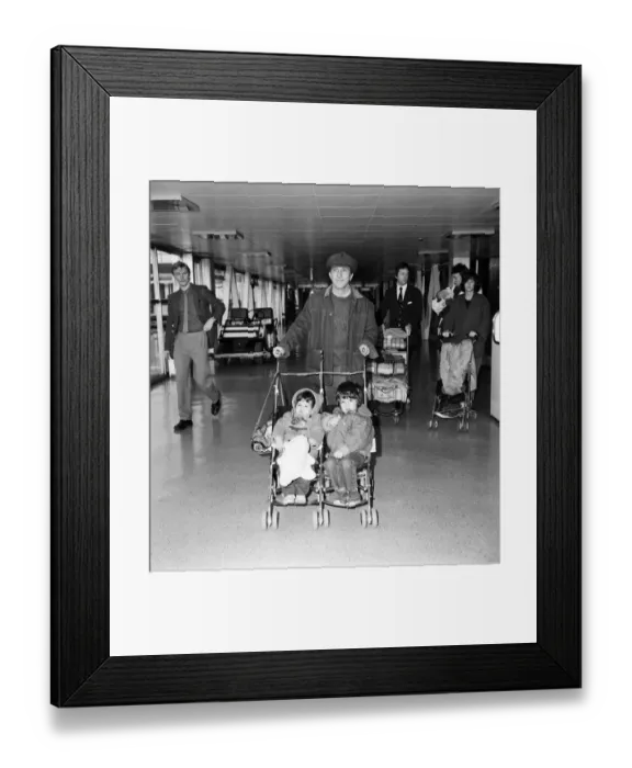 Framed Print : American film star Dustin Hoffman and his wife Lisa with their children Jake, aged 3 Framed Print : American film star Dustin Hoffman and his wife Lisa with their children Jake, aged 3
