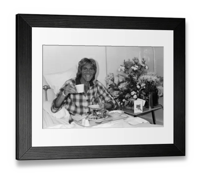 Framed Print : Singer Billy Fury recovering in hospital after he collapsed with heart and kidney trouble