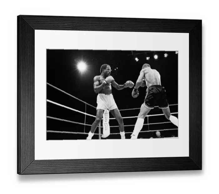 Framed Print : Lloyd Honeyghan vs Horace Shufford. Wembley Arena, London, England