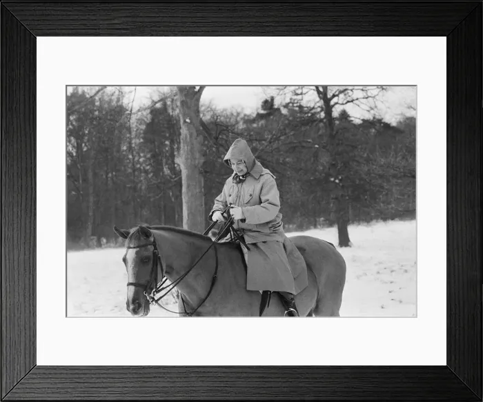 Framed Print : The Royal Family at Christmas and New Year. Queen Elizabeth II out riding Framed Print : The Royal Family at Christmas and New Year. Queen Elizabeth II out riding