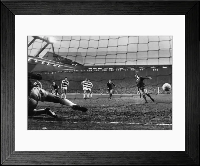 Framed Print : English League Division One match at Anfield. Liverpool 1 v Queens Park Rangers 0 Framed Print : English League Division One match at Anfield. Liverpool 1 v Queens Park Rangers 0