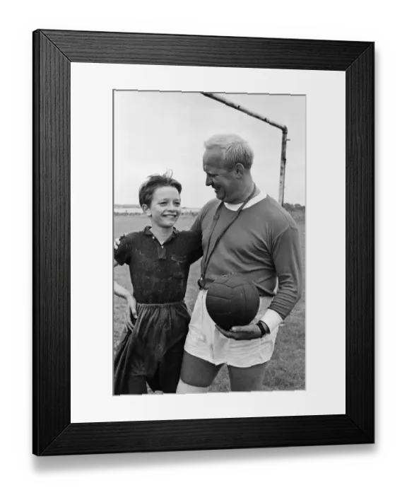 Framed Print : David Bradley, (aged 14) playing the part of Billy Casper, pictured with his Kestral Framed Print : David Bradley, (aged 14) playing the part of Billy Casper, pictured with his Kestral