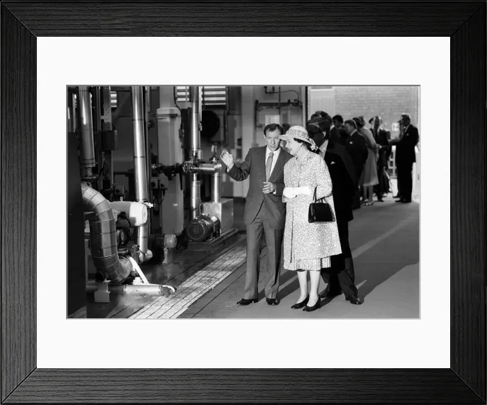 Framed Print : Queen Elizabeth II visits Port Sunlight as part of its 100th birthday celebrations Framed Print : Queen Elizabeth II visits Port Sunlight as part of its 100th birthday celebrations