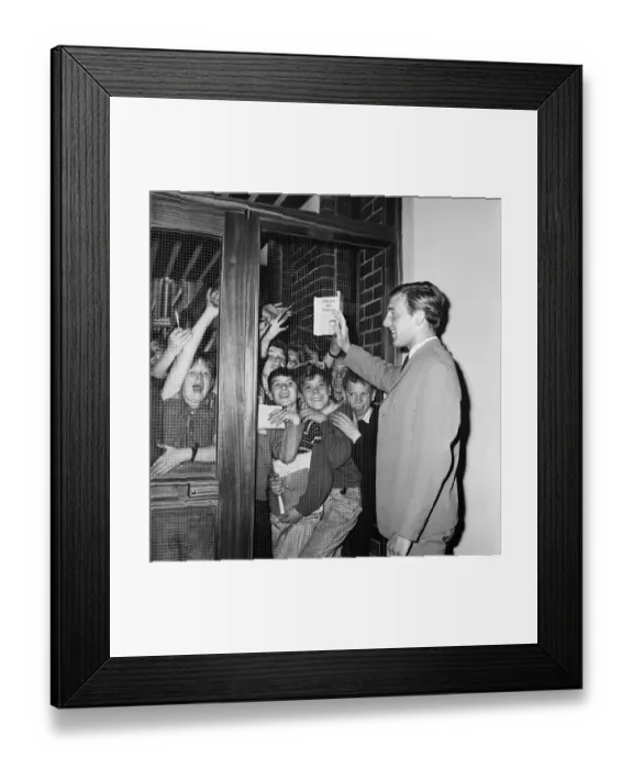Framed Print : Footballer Peter Thompson signs for his new club Liverpool after his £37